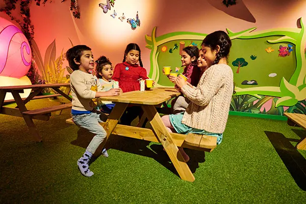 Make Unforgettable Memories - Dreamland Imaginarium in Manchester: An Interactive Experience